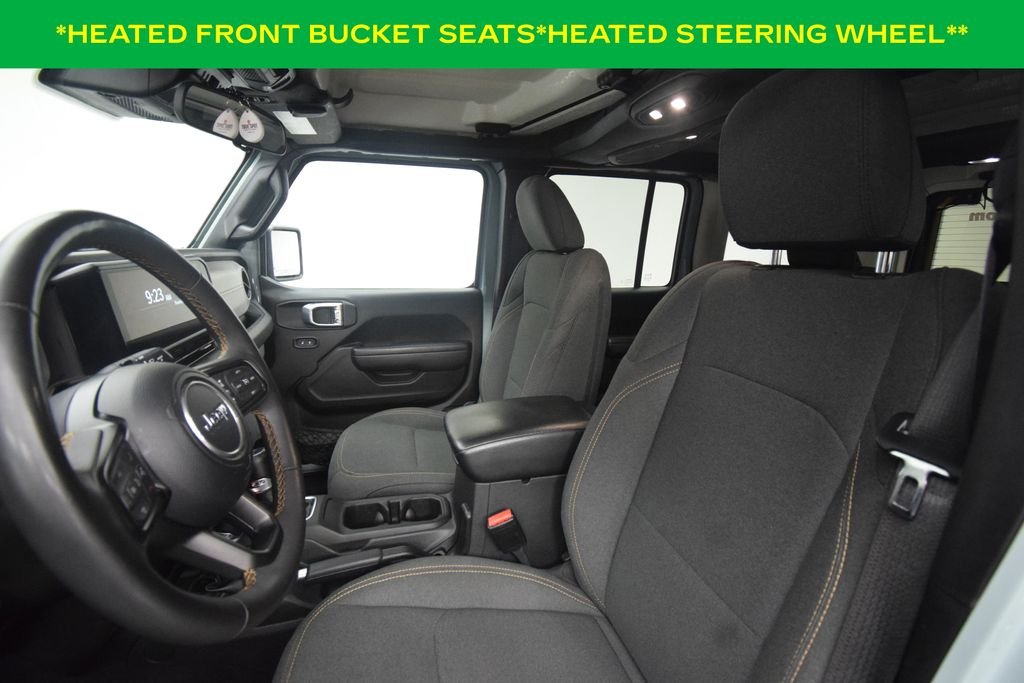 Used 2024 Earl Clearcoat Jeep Sport image 12