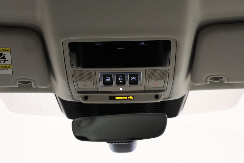 New 2026 Varesine Blue Land Rover Dynamic SE image 14