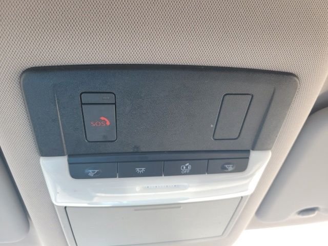 Used 2025 White Nissan SV image 9