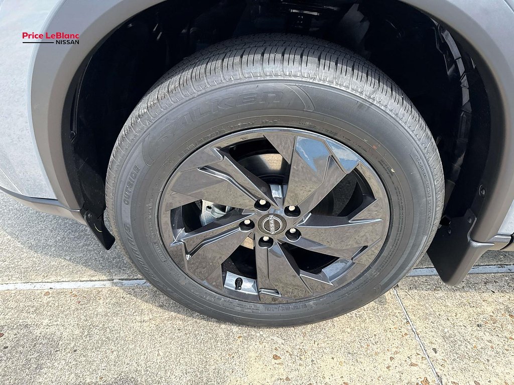 New 2027 Boulder Gray Pearl Nissan SV image 4