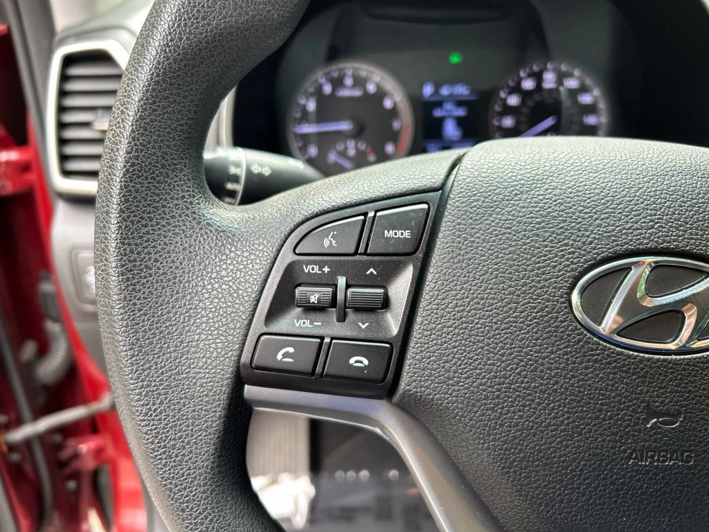 Used 2020 Red Hyundai Value image 24