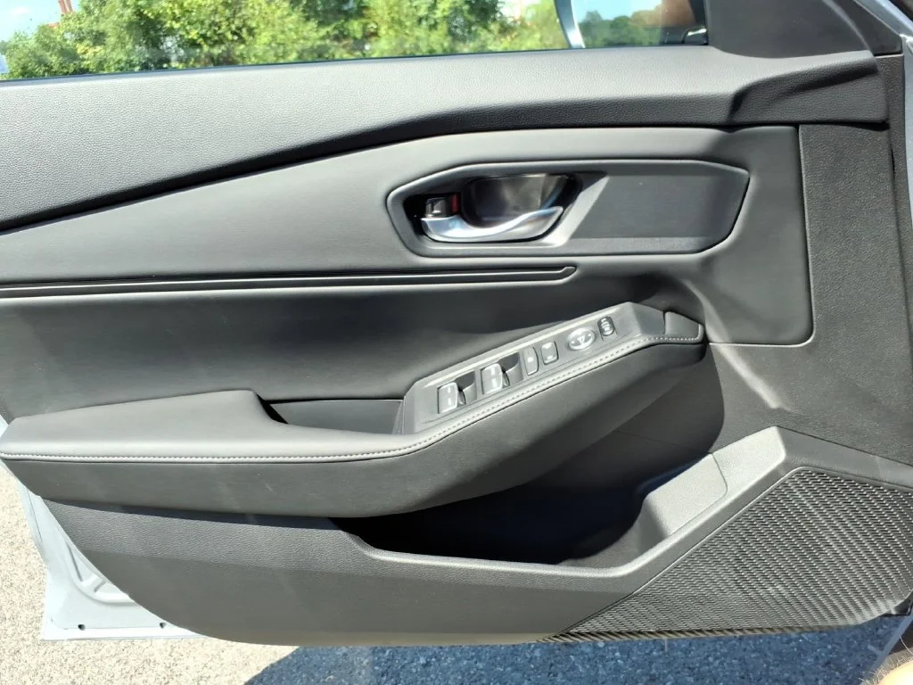 New 2026 Solar Silver Metallic Honda Sport Hybrid image 14