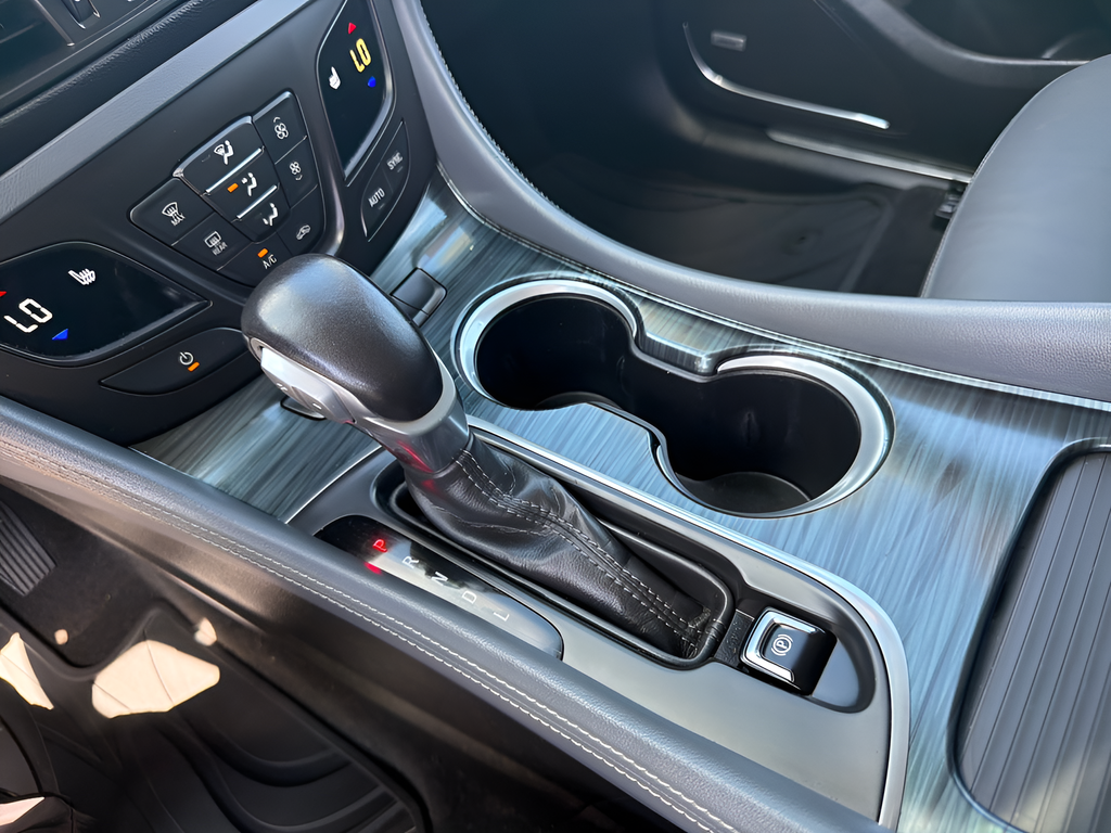 Used 2020 Black Buick Premium I image 36