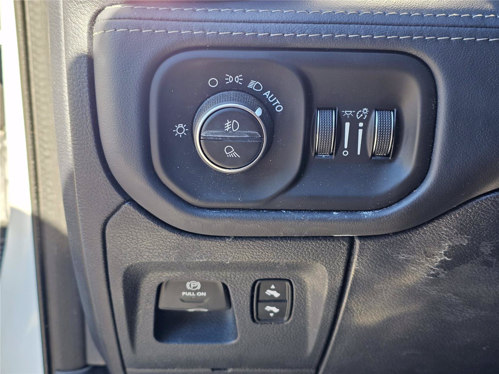 2022 RAM Ram 1500 Pickup Limited - Photo 16