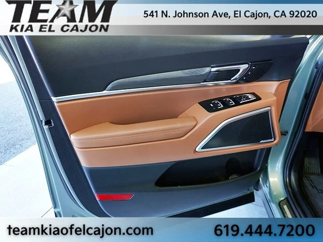 Used 2024 Green Kia SX X-Line AWD image 28