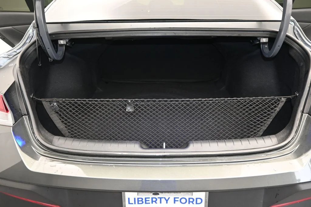 Used 2025 Amazon Gray Hyundai SEL Sport image 11
