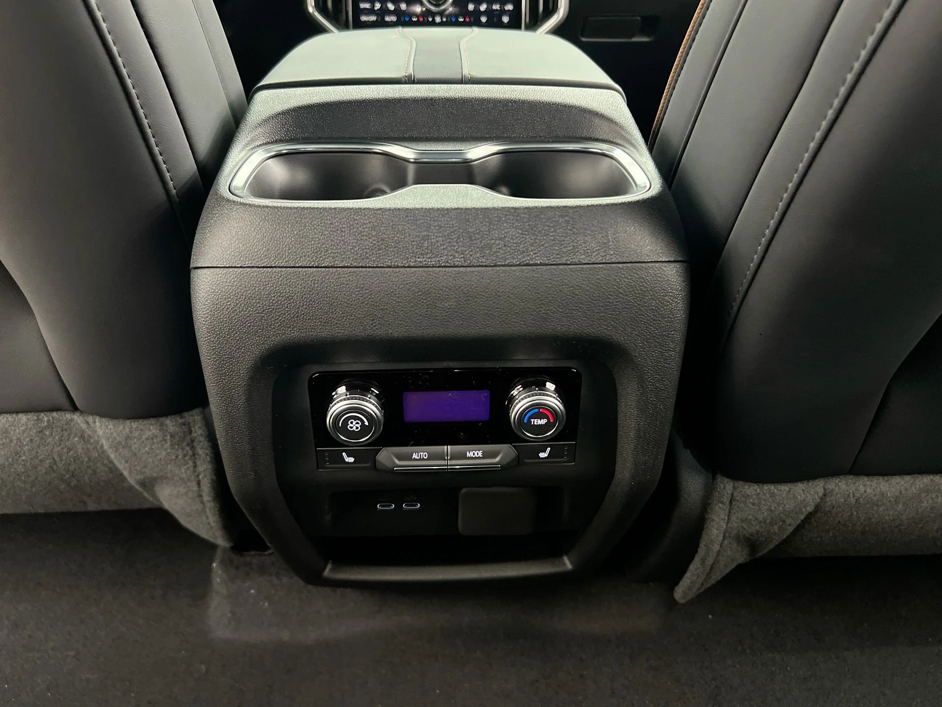 2026 GMC Acadia AT4 - Photo 79