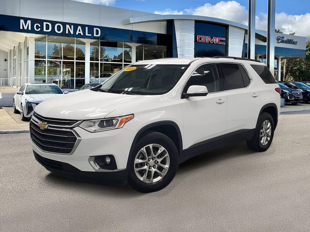 Used 2020 SUMMIT WHITE Chevrolet LT Cloth image 1