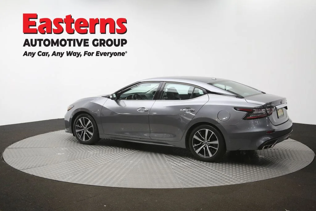 Used 2023 Gray Nissan SV image 63