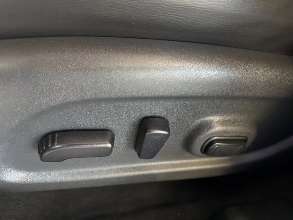 Used 2023 Black Nissan SL image 17
