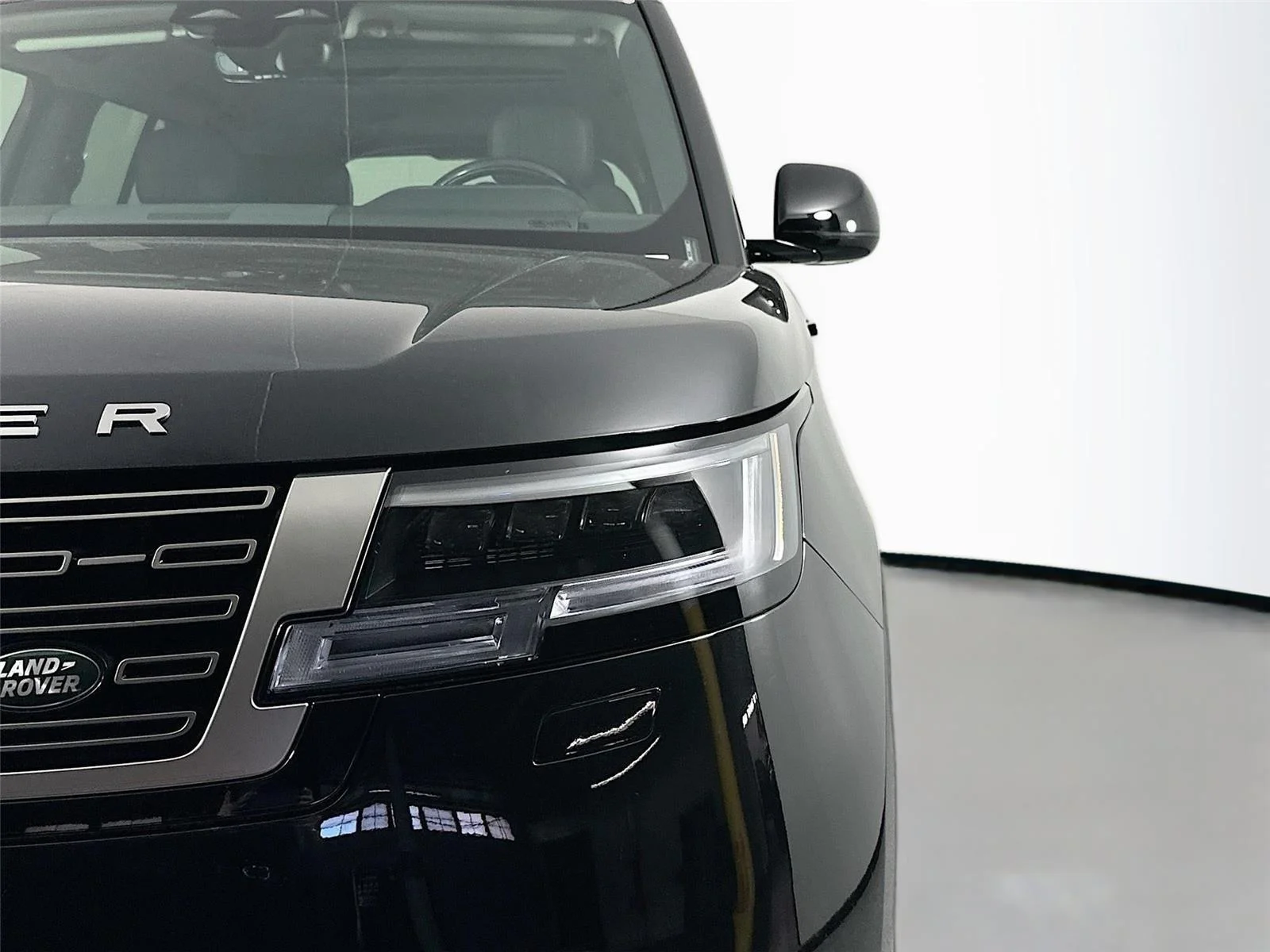2025 Land Rover Range Rover SE - Photo 7