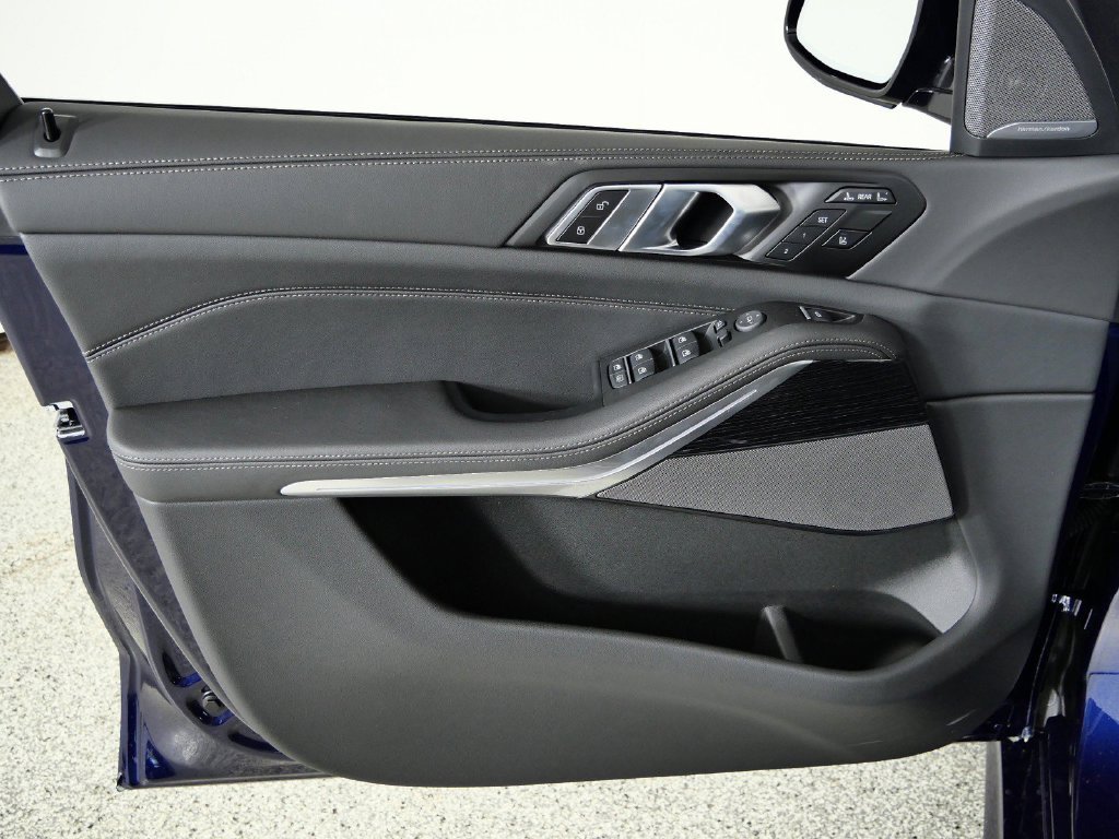 2026 BMW X7 40i - Photo 34