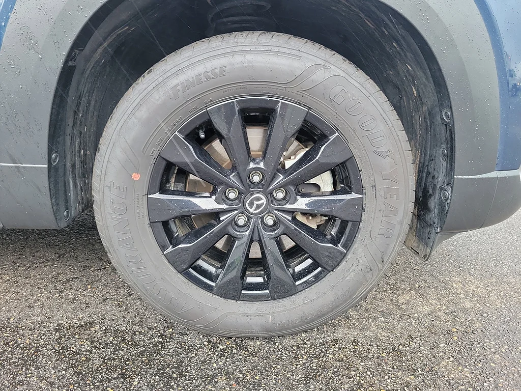 Used 2026 Ingot Blue Metallic Mazda 2.5 S Preferred image 6