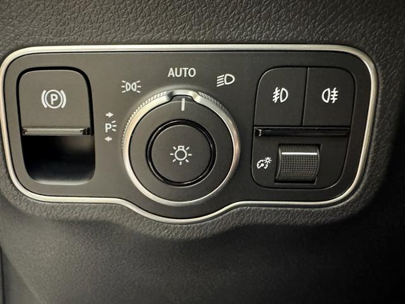 Certified Used 2026 Polar White Mercedes-Benz  image 22