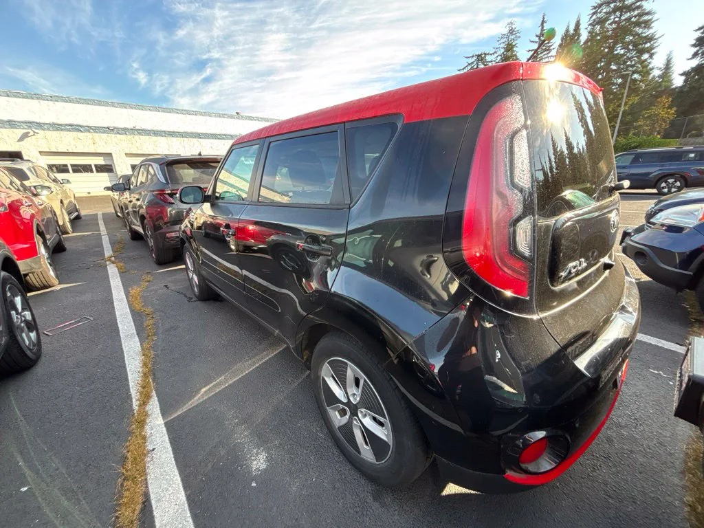 Used 2018 Shadow Black Kia Plus image 2