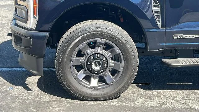 2025 Ford F-250 Super Duty XL - Photo 25