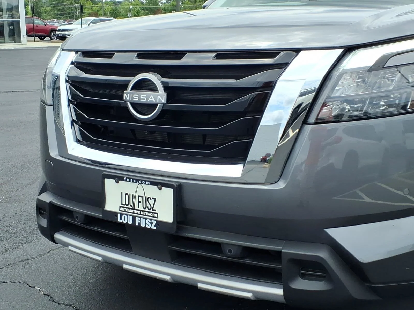 Used 2025 Gun Metallic Nissan SL image 35