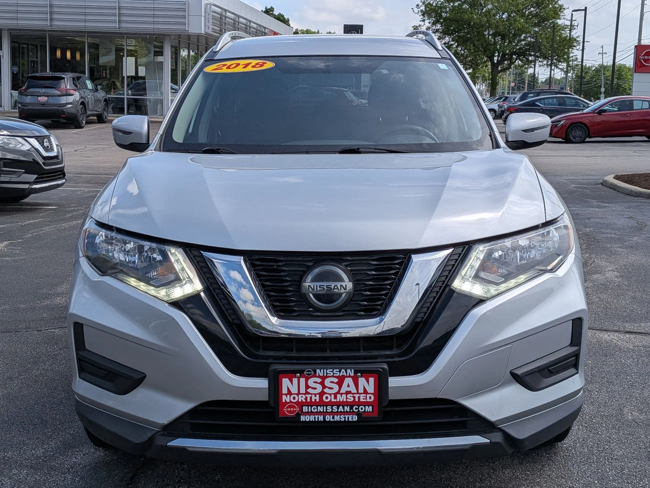 Used 2018 Nissan Rogue SV with VIN KNMAT2MV4JP512981 for sale in North Olmsted, OH