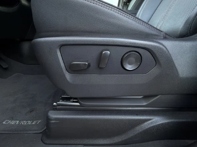 Certified Used 2025 Black Chevrolet High Country image 27