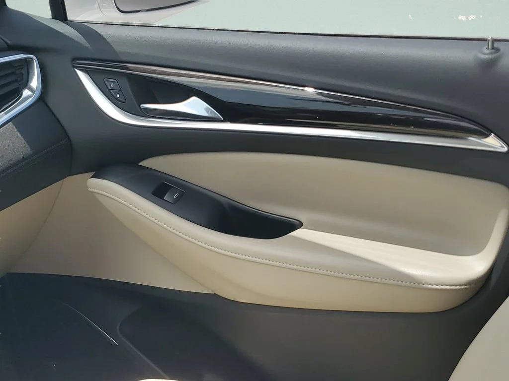 Used 2020 Includes Satin Nickel lower exterior accent color.) Buick Essence image 12