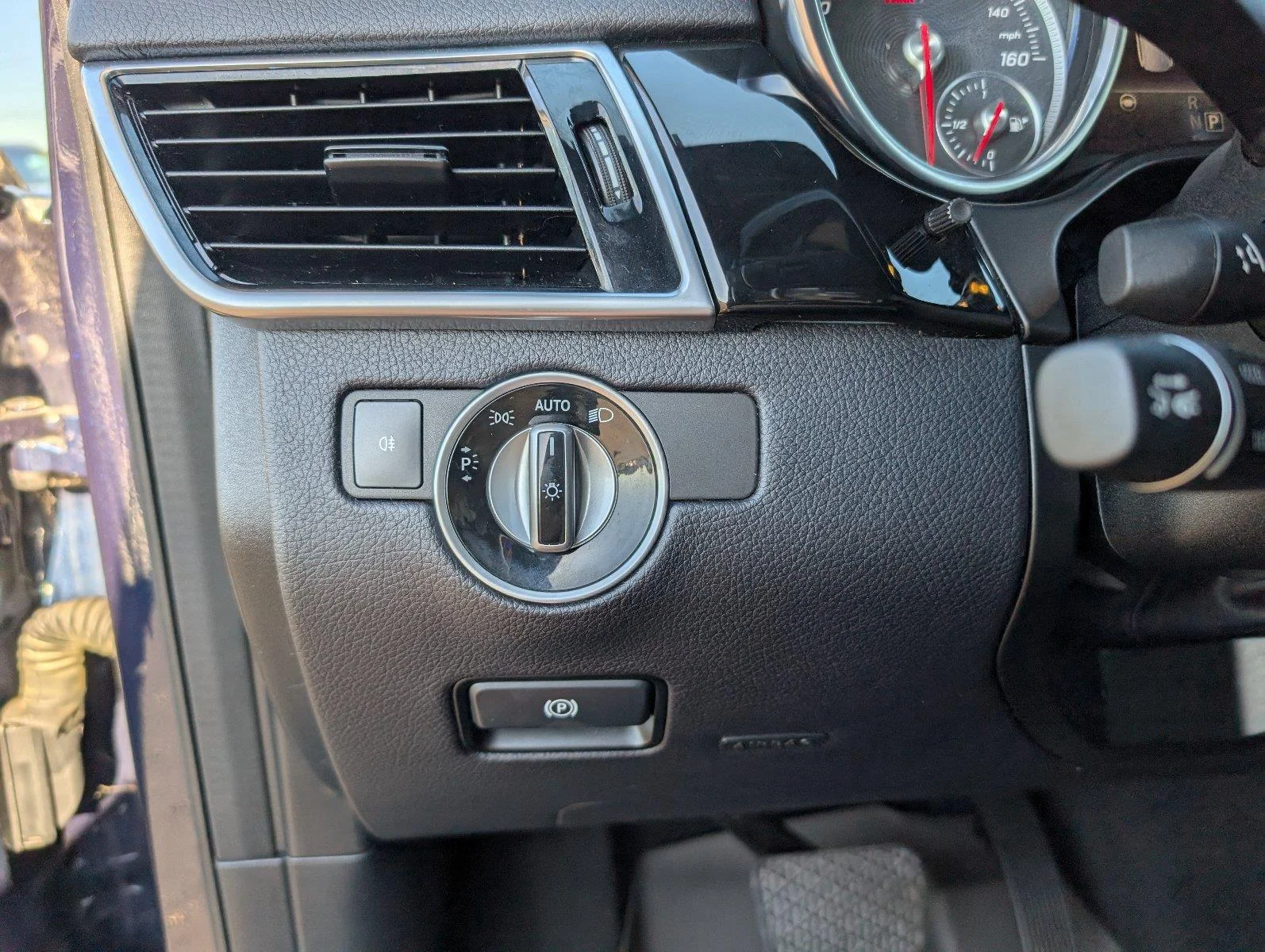 Used 2017 Lunar Blue Metallic Mercedes-Benz GLS 550 image 31
