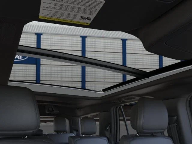 New 2026 Star White Metallic Tri-Coat Ford Platinum® image 45