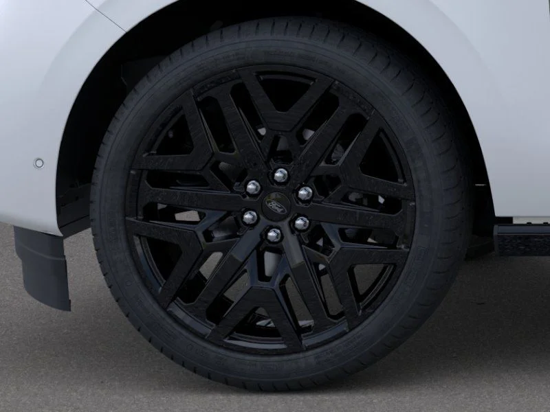 New 2026 Star White Metallic Tri-Coat Ford Platinum image 19