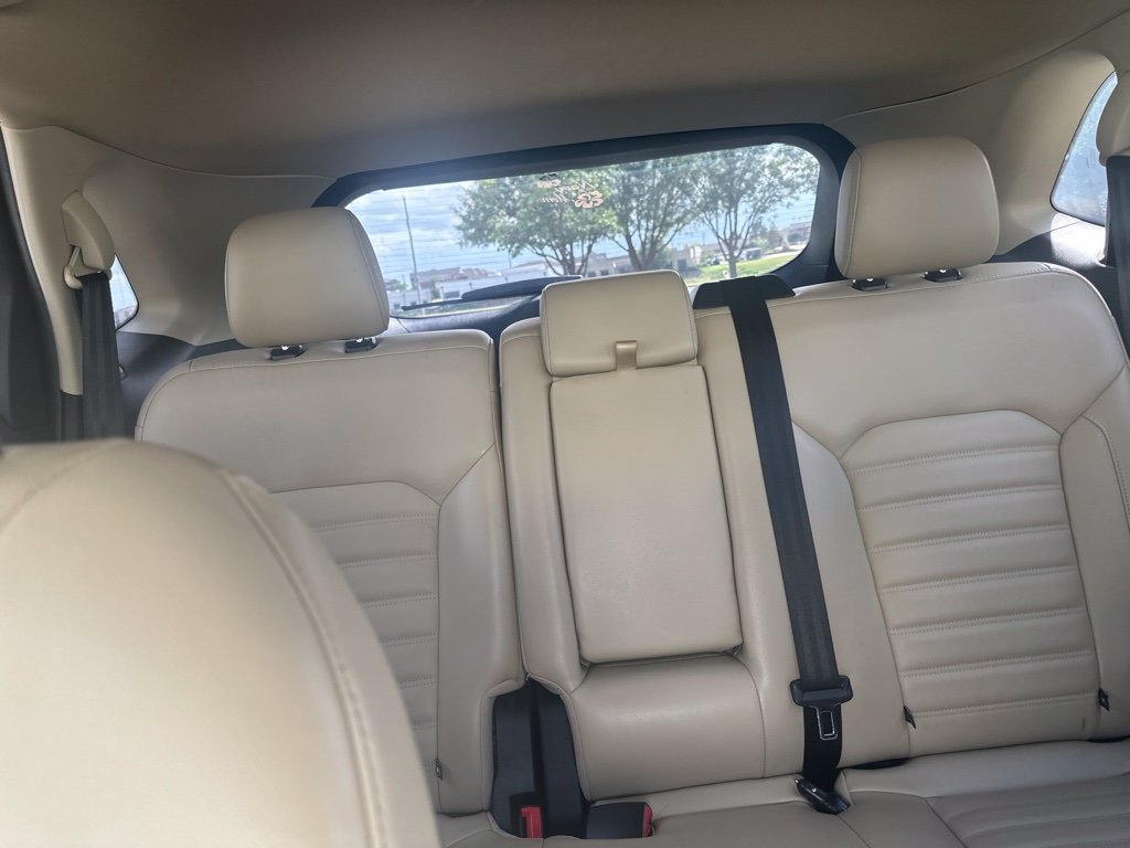 Used 2018 Red Ford SEL image 22