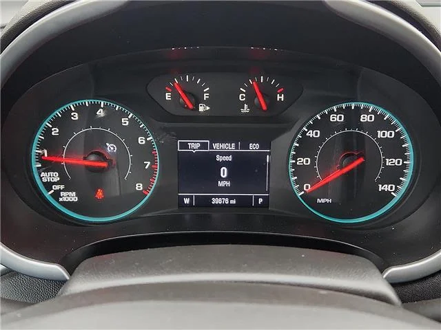 Used 2024 Gray Chevrolet 1LT image 18