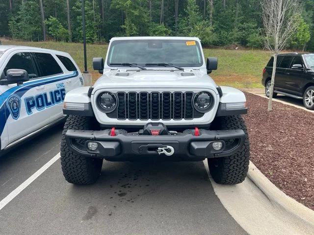 Used 2025 White Jeep Rubicon X image 4