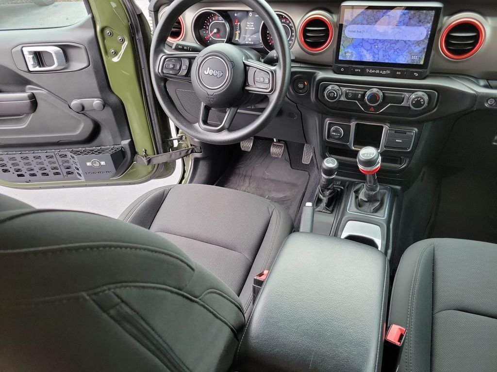 Used 2020 Green Jeep Sport image 16