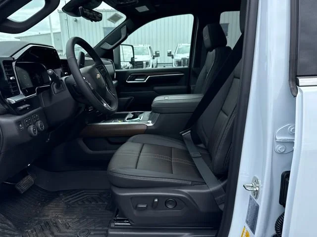 New 2026 Polar White Tricoat Chevrolet High Country image 11