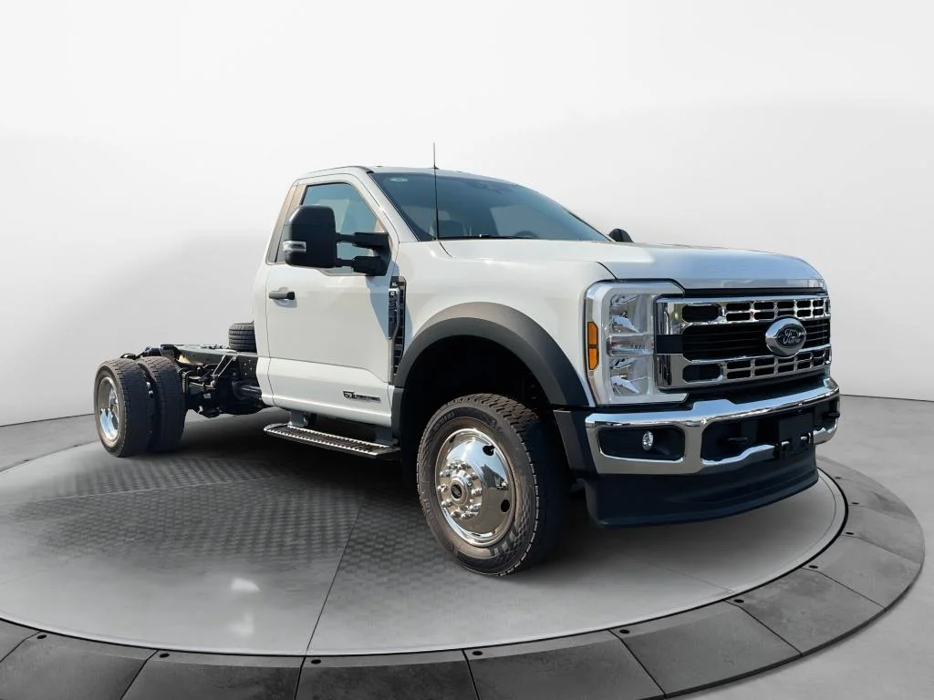2026 Ford F-550 Super Duty Chassis Cab XL - Photo 7