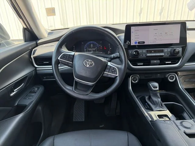 Used 2025 Black Toyota XLE image 13