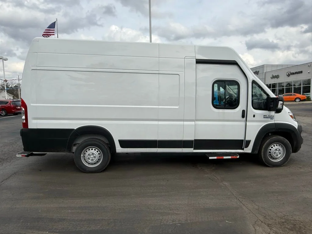 Used 2024 White Ram Super High Roof image 7