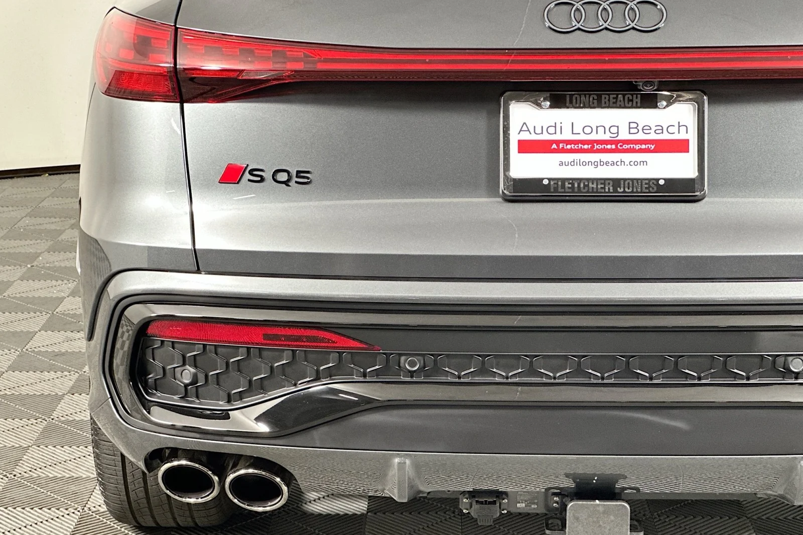 Used 2025 Daytona Gray Pearl Effect Audi Premium Plus image 17