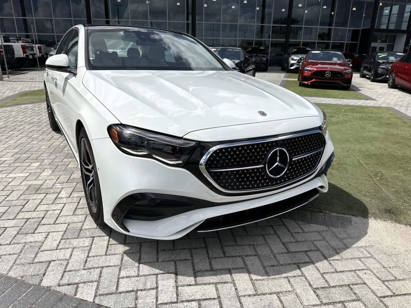 New 2027 Polar White Mercedes-Benz E 450 4MATIC® Sedan image 8