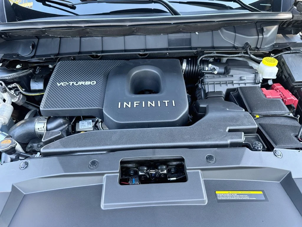 New 2027 GRAPHITE SHADOW INFINITI Luxe FWD image 33