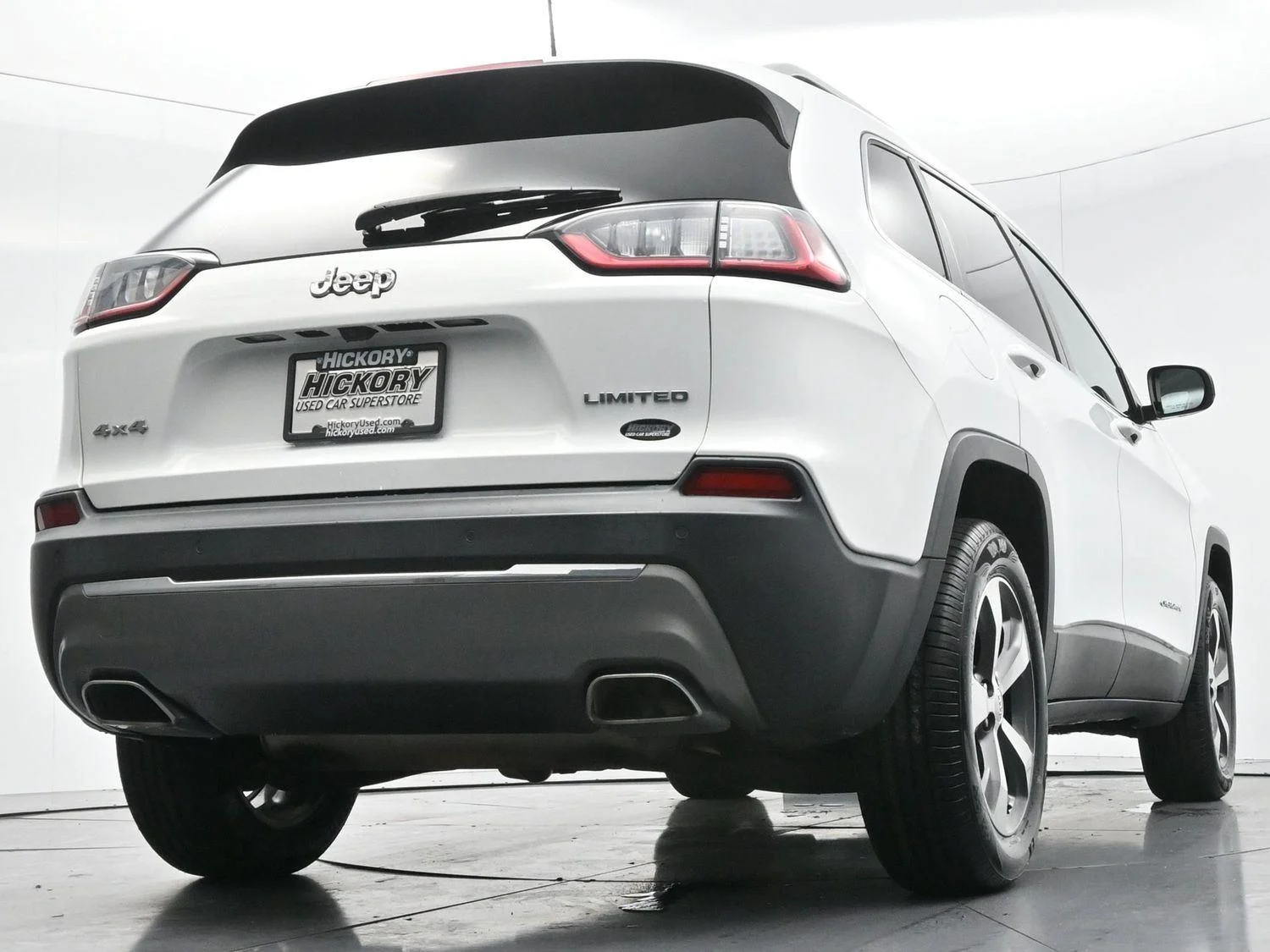 Used 2019 Bright White Clearcoat Jeep Limited image 49
