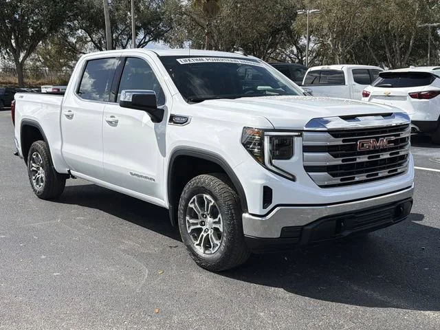 New 2026 Summit White GMC SLE image 2