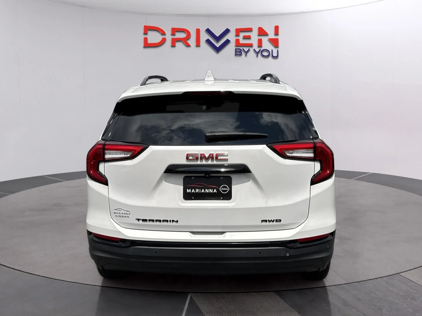 Used 2022 Summit White GMC SLT image 4