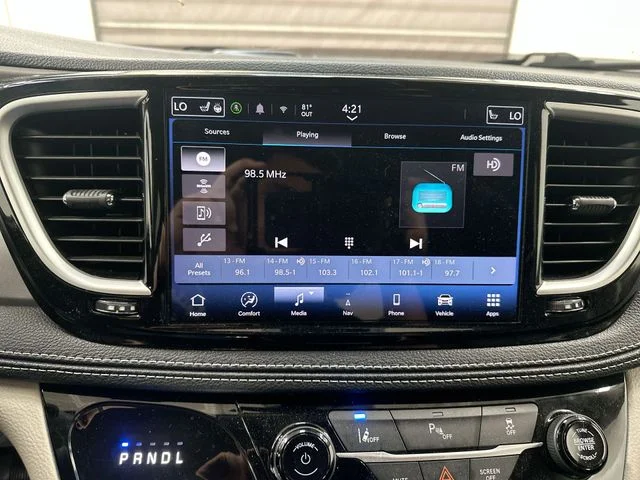 Used 2024 Black Chrysler Select image 13