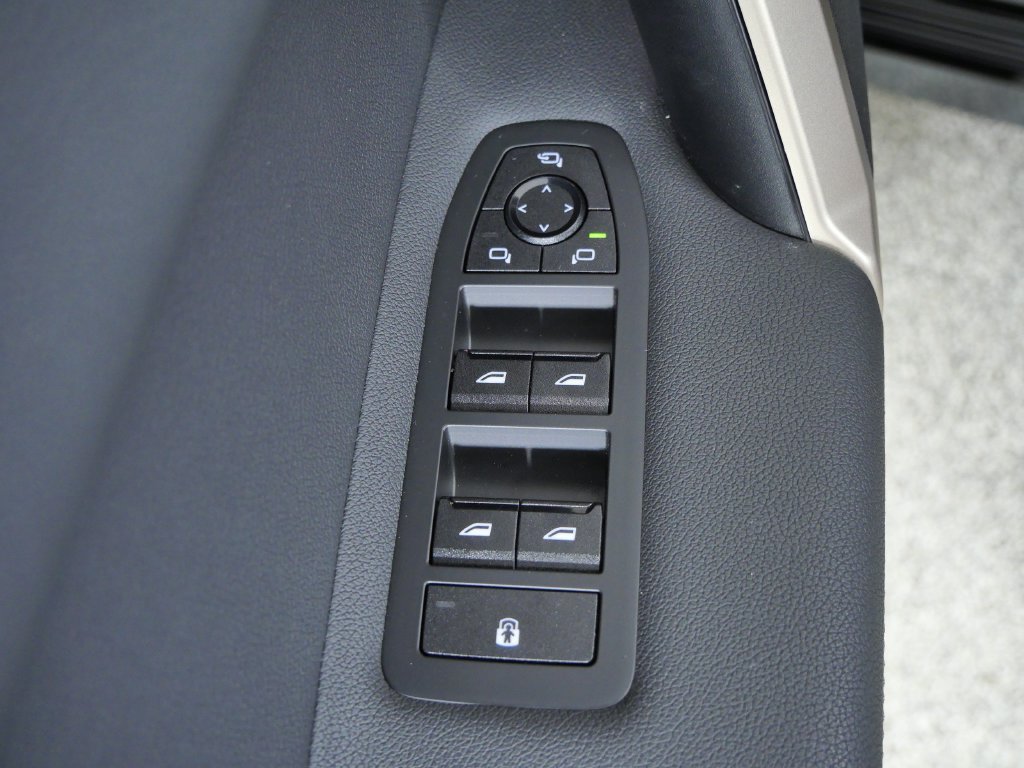 Used 2024 Black BMW xDrive50 image 38