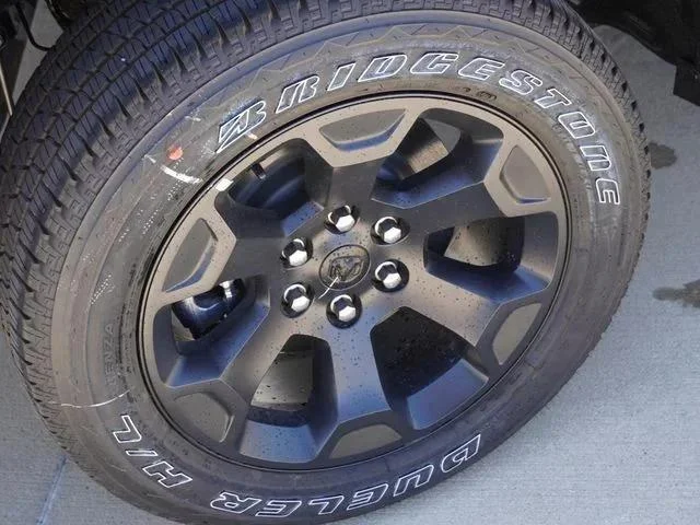 New 2026 Granite Crystal Metallic Clear-Coat Exterior Paint RAM LONE STAR image 11