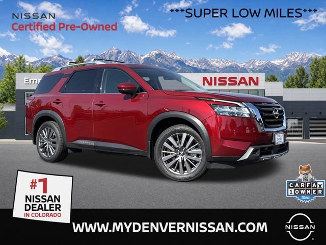 2023 Nissan Pathfinder SL 4WD's photo