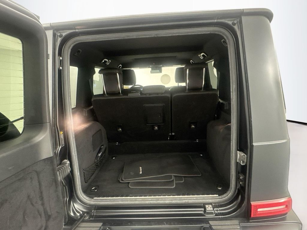 Used 2021  Mercedes-Benz G 550 image 21