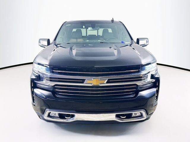 Used 2021 Black Chevrolet High Country image 3