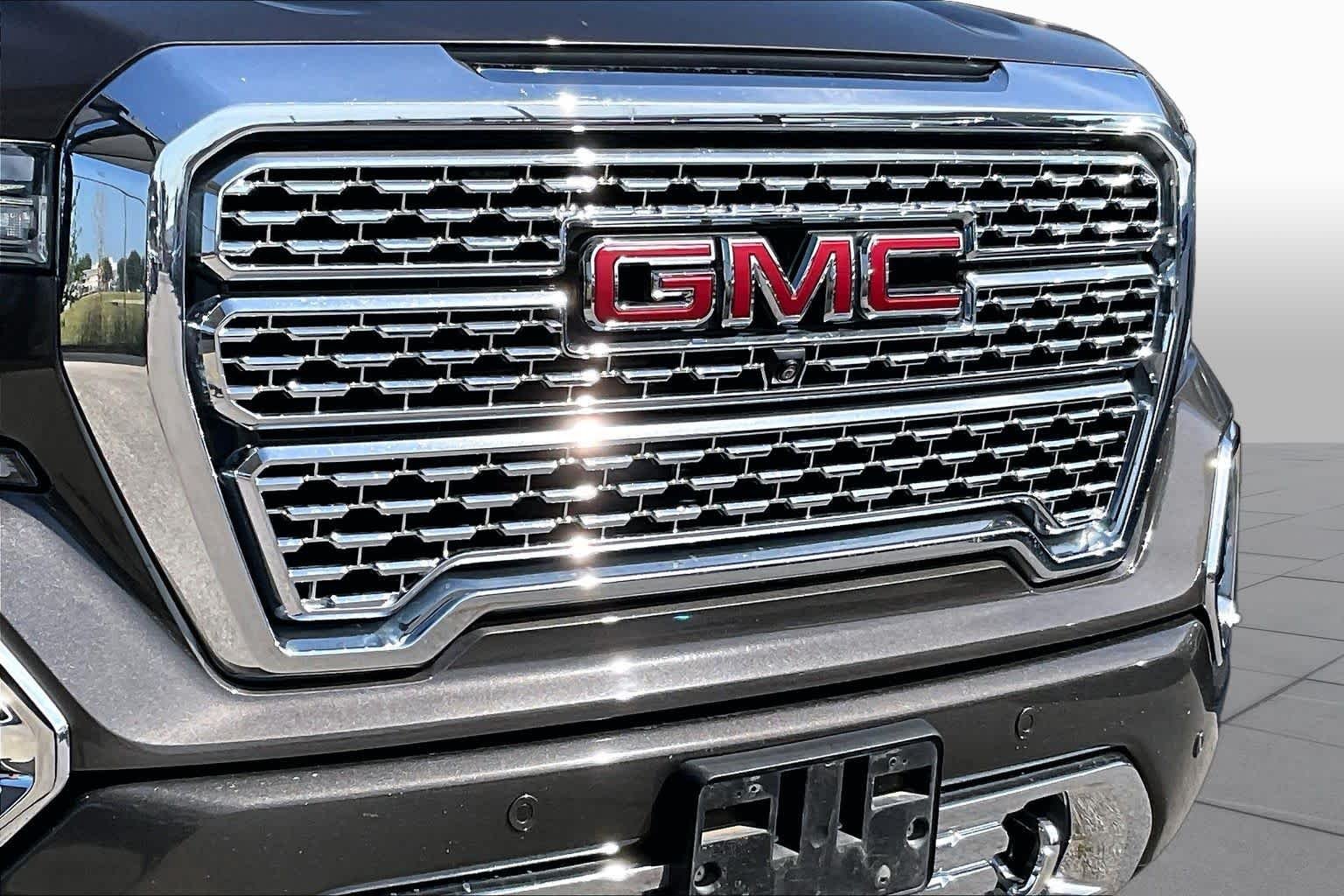 Certified Used 2019 Smokey Quartz Metallic GMC Denali image 27