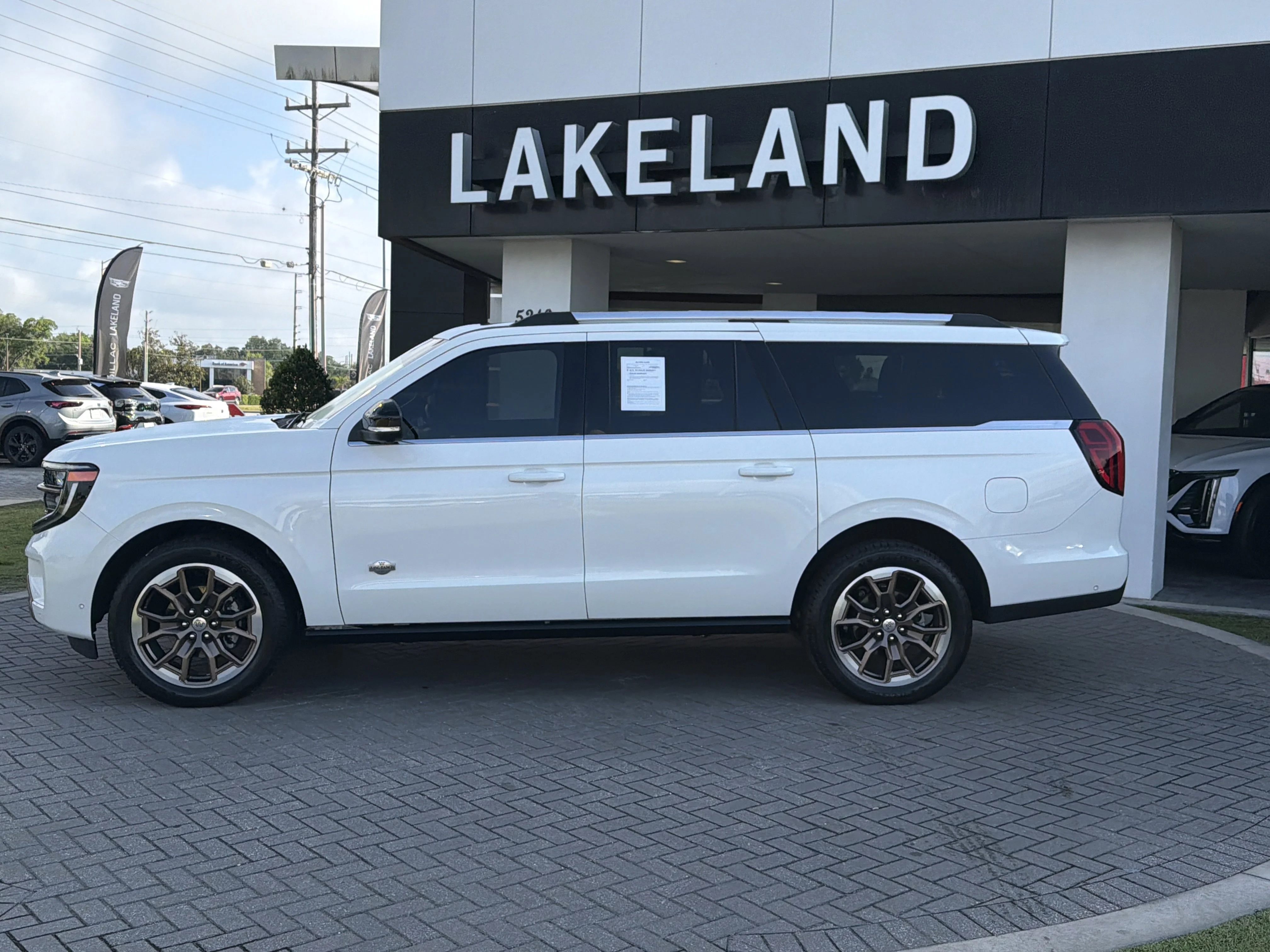 Used 2025 Star White Metallic Tri-Coat Ford King Ranch image 3