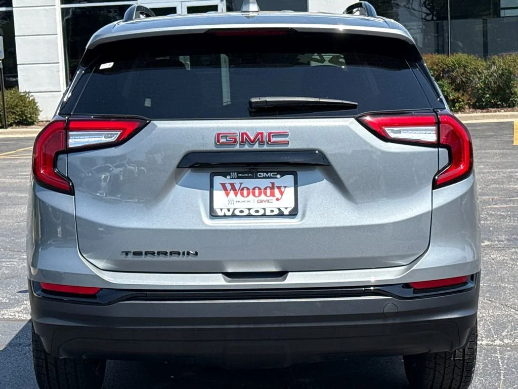 2024 GMC Terrain SLE - Photo 9